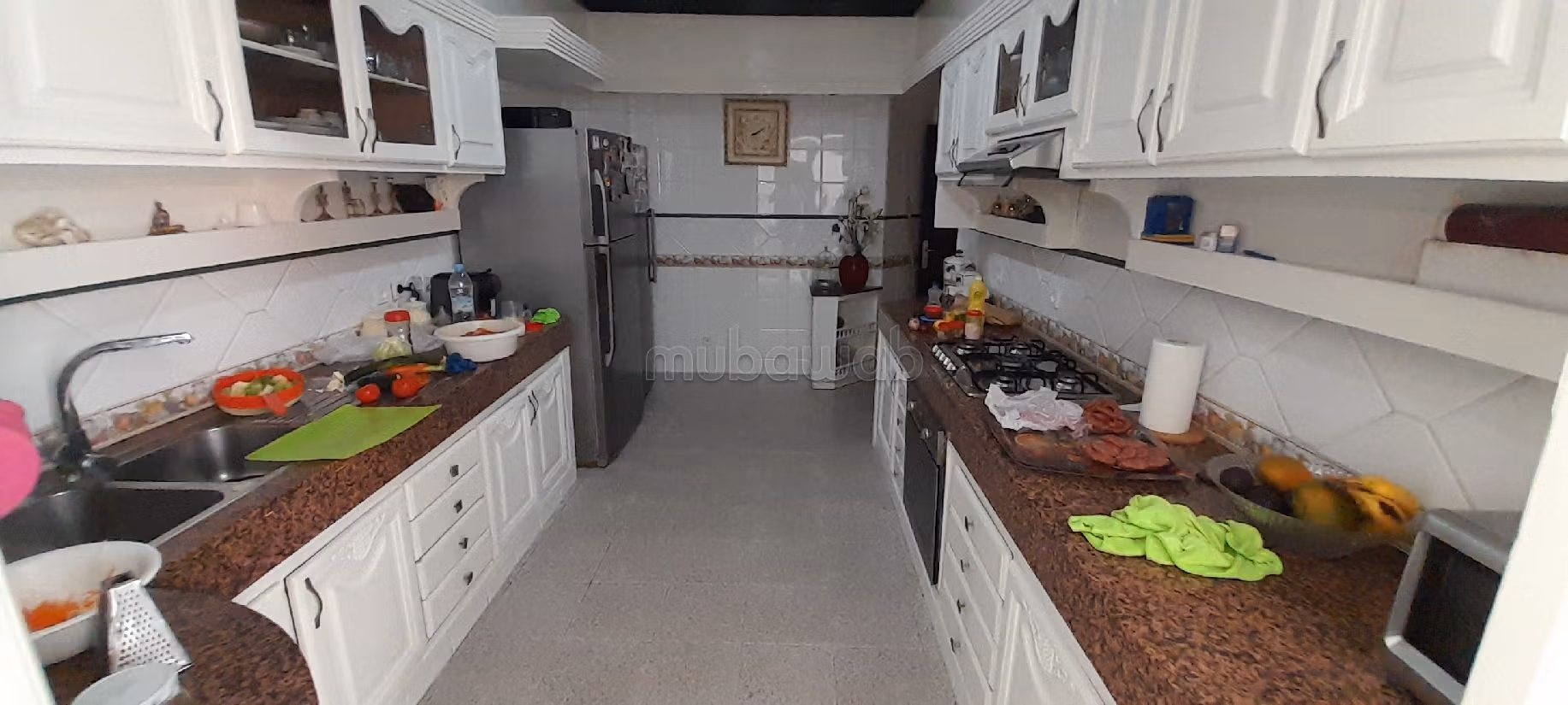 شقة رائعة للبيع براسين. 6 قطع. مصعد وشرفة. 