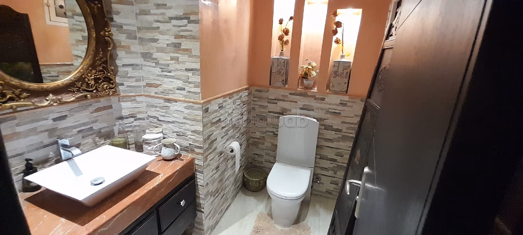 شقة رائعة للبيع براسين. 6 قطع. مصعد وشرفة. 