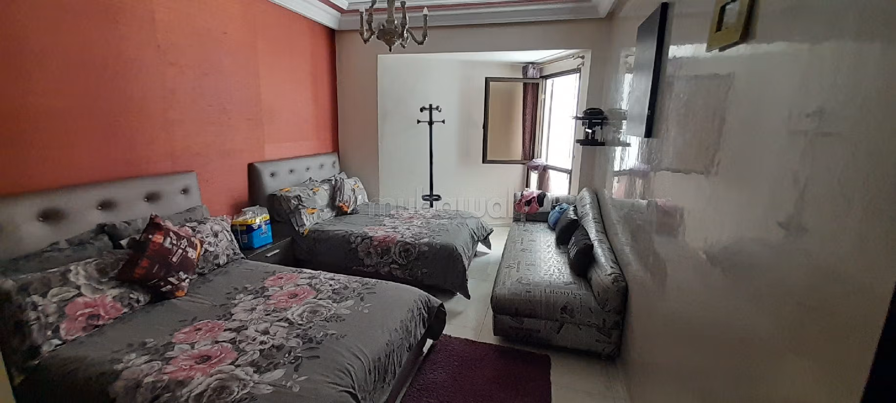 شقة رائعة للبيع براسين. 6 قطع. مصعد وشرفة. 