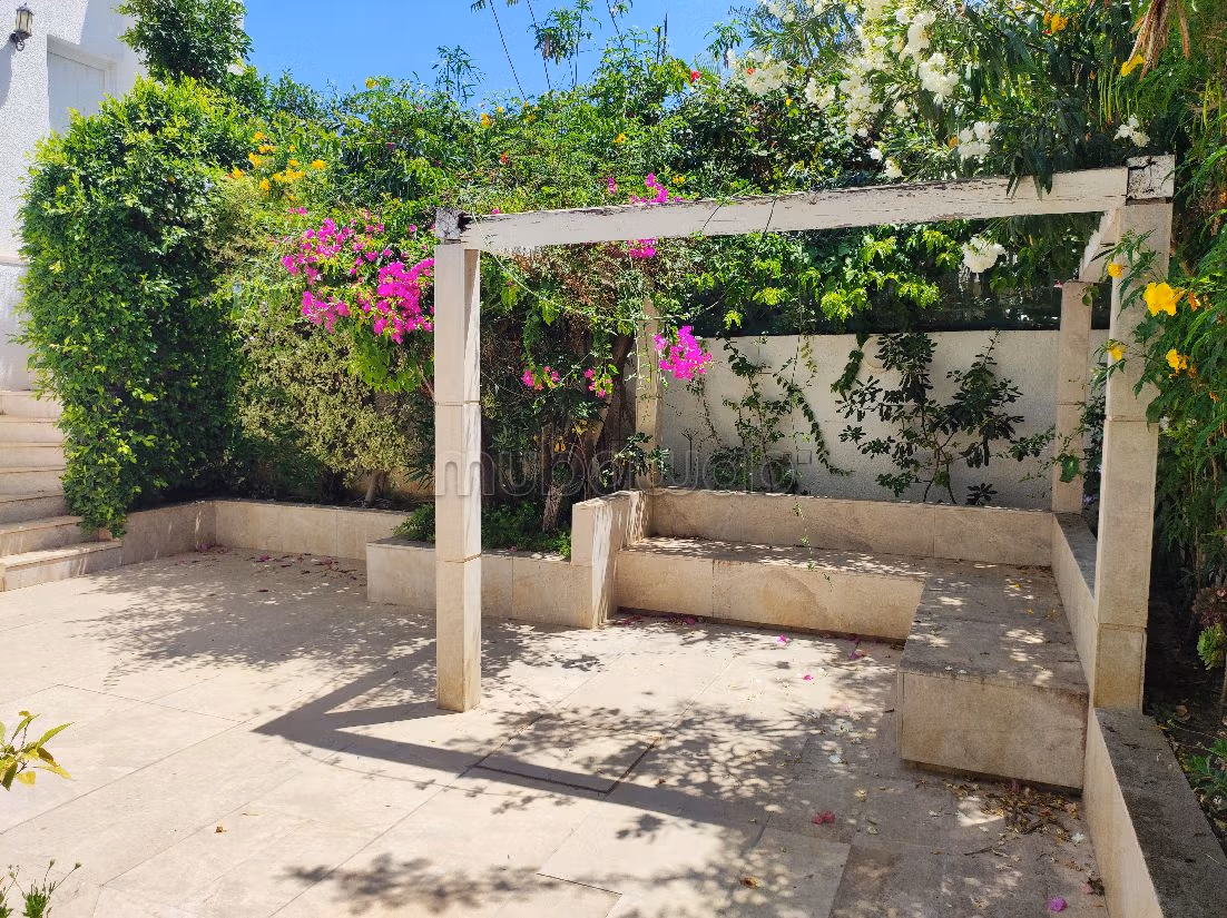A louer villa meublée à Gammarth supérieur