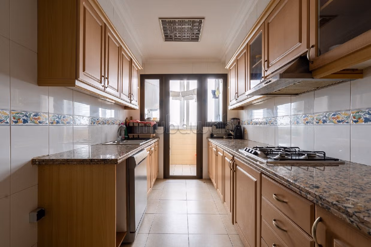 Appartementen te koop in Maârif. Oppervlakte 155 m². 