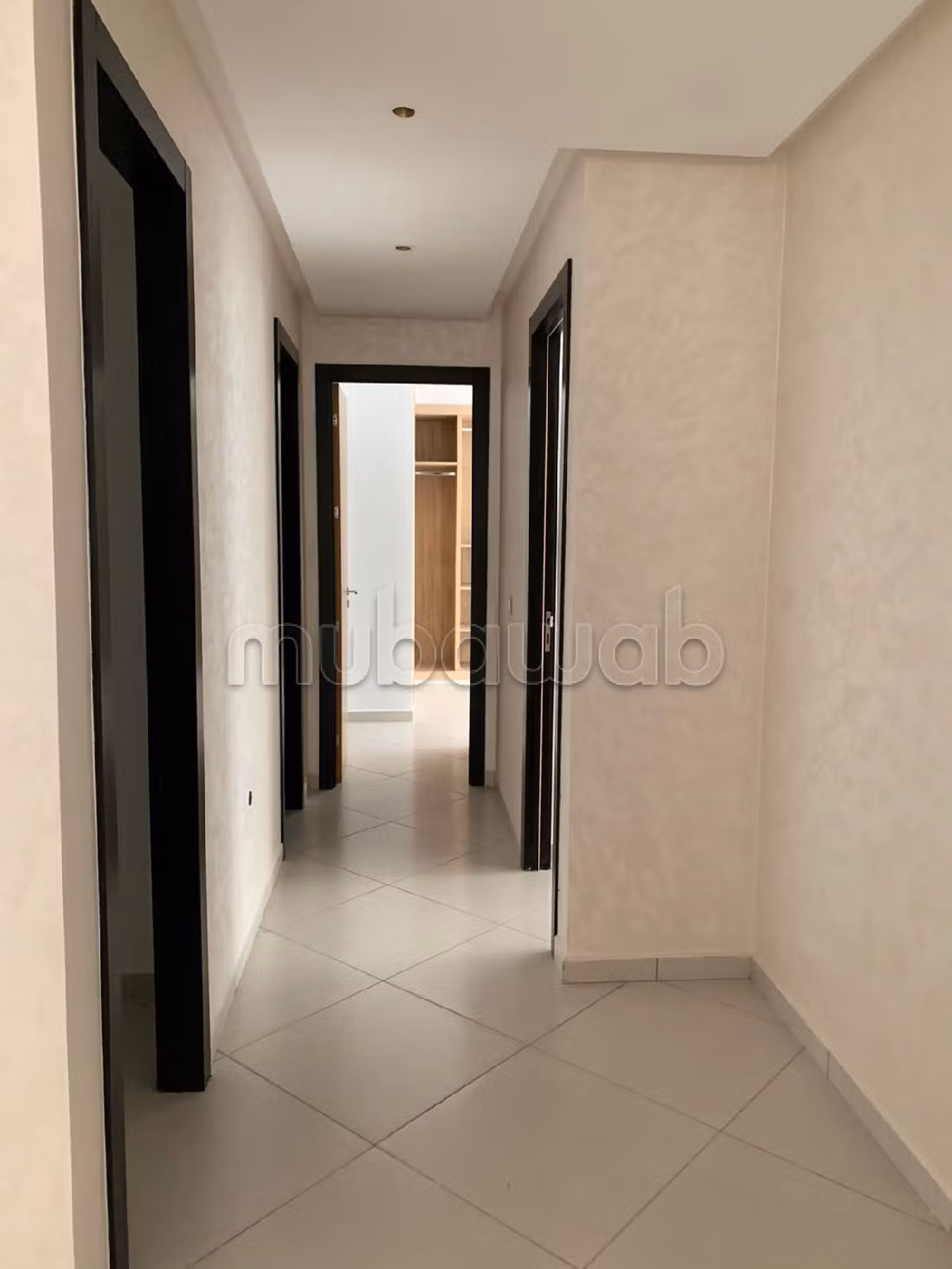 Koopappartementen in Du Golf. 1 Ruimte. Conciërgeservice en mooi zwembad. 