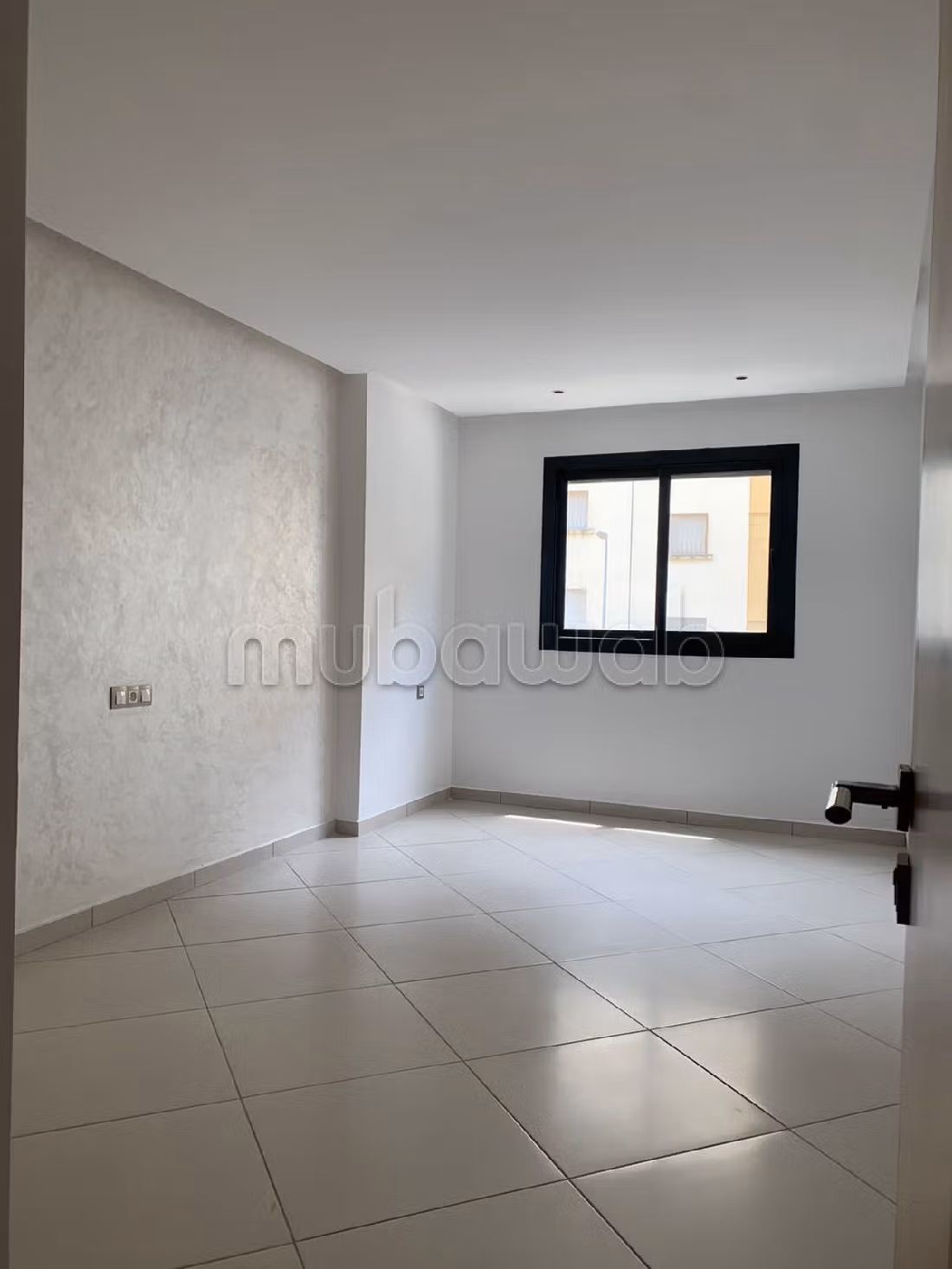 Koopappartementen in Du Golf. 1 Ruimte. Conciërgeservice en mooi zwembad. 