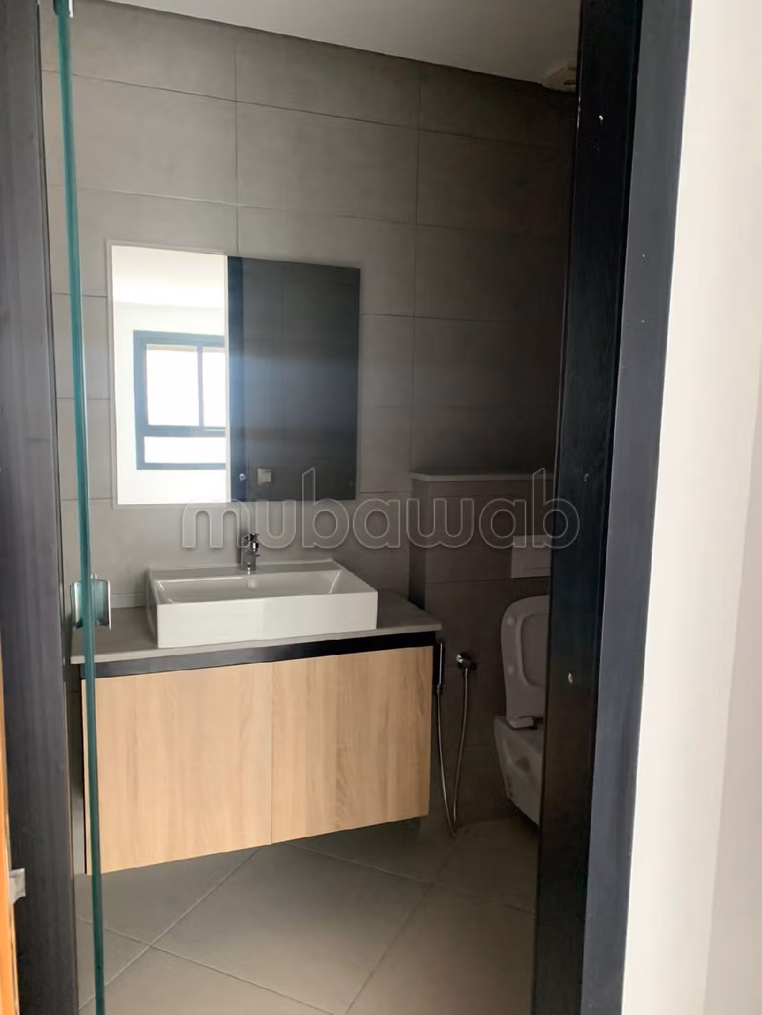 Koopappartementen in Du Golf. 1 Ruimte. Conciërgeservice en mooi zwembad. 