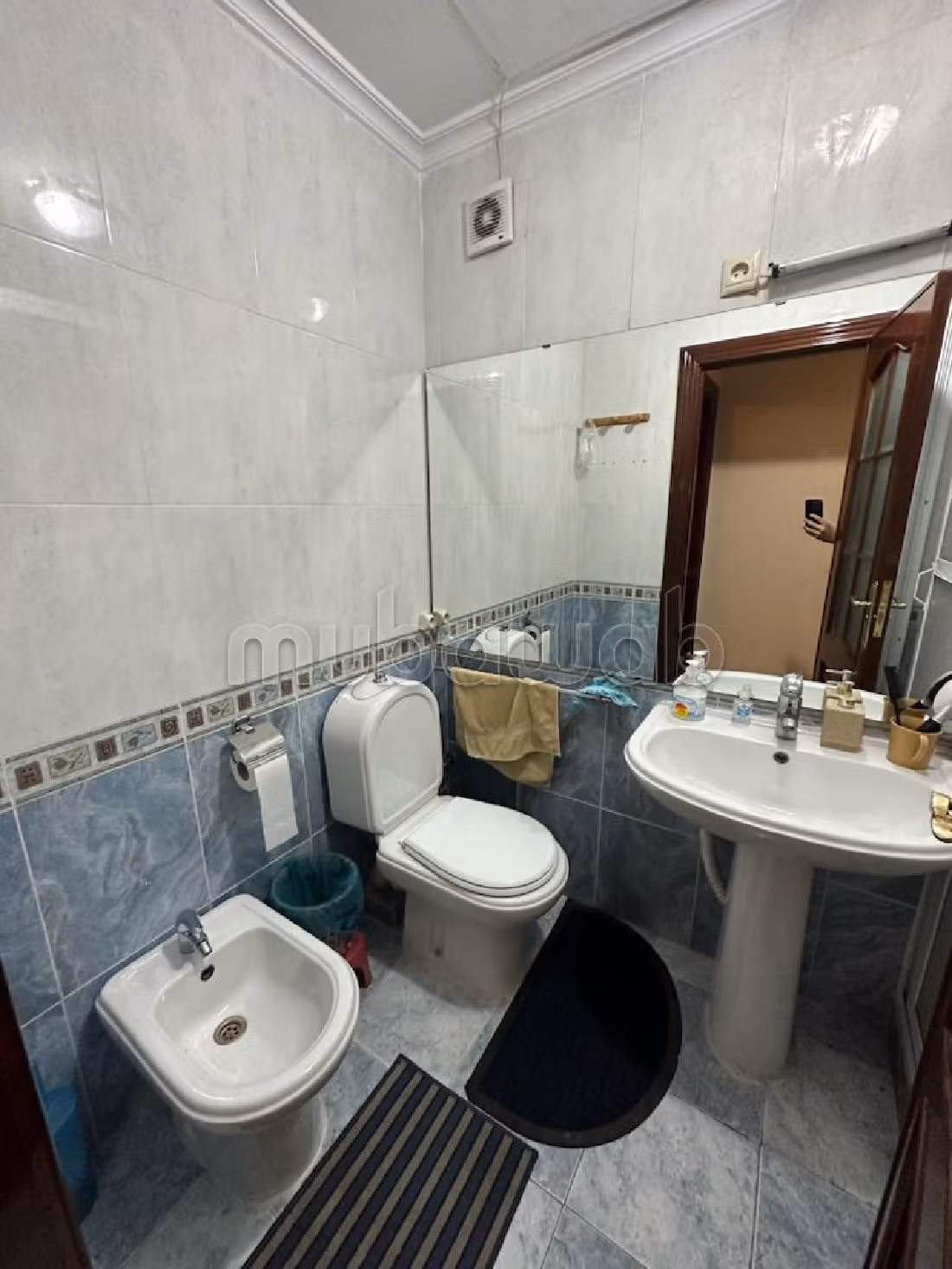 Beautiful apartment for sale in Iberie. 3 rooms. Furnished Moroccan living room, General satellite dish system. 