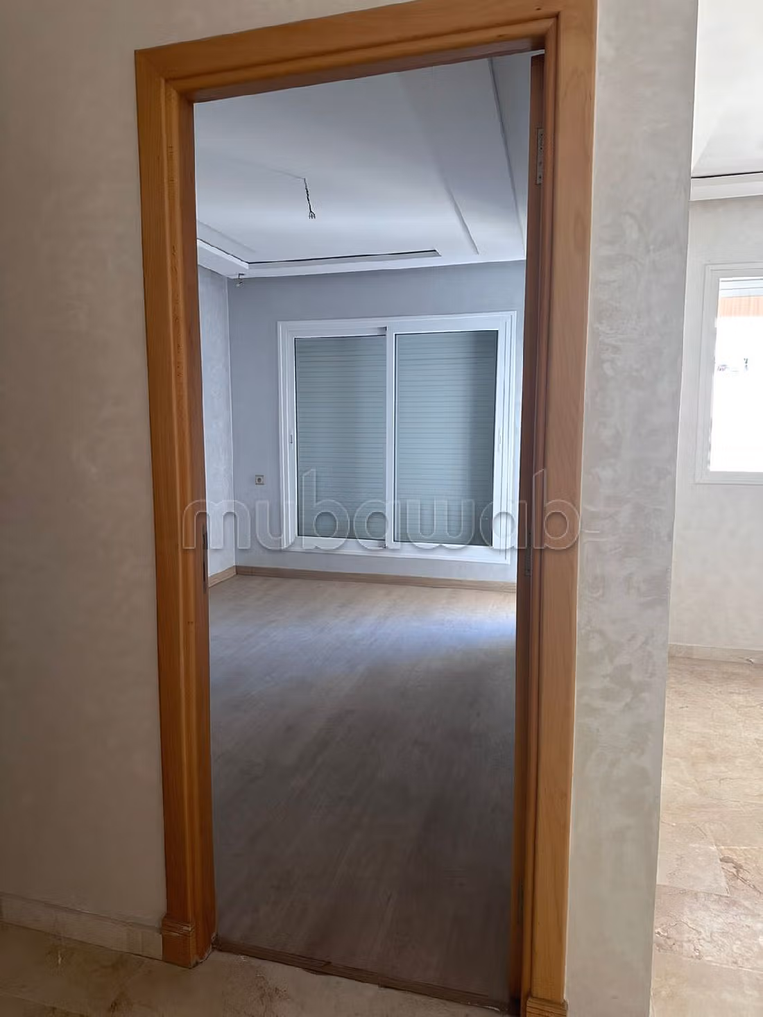 Sell apartment in Administratif. 1 Room. Caretaker service and air conditioning. 