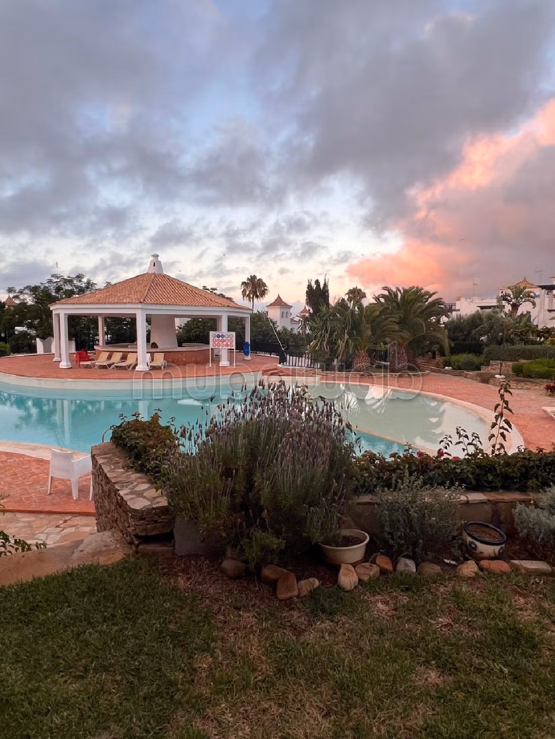 High quality villa rental. 4 comfortable rooms. 