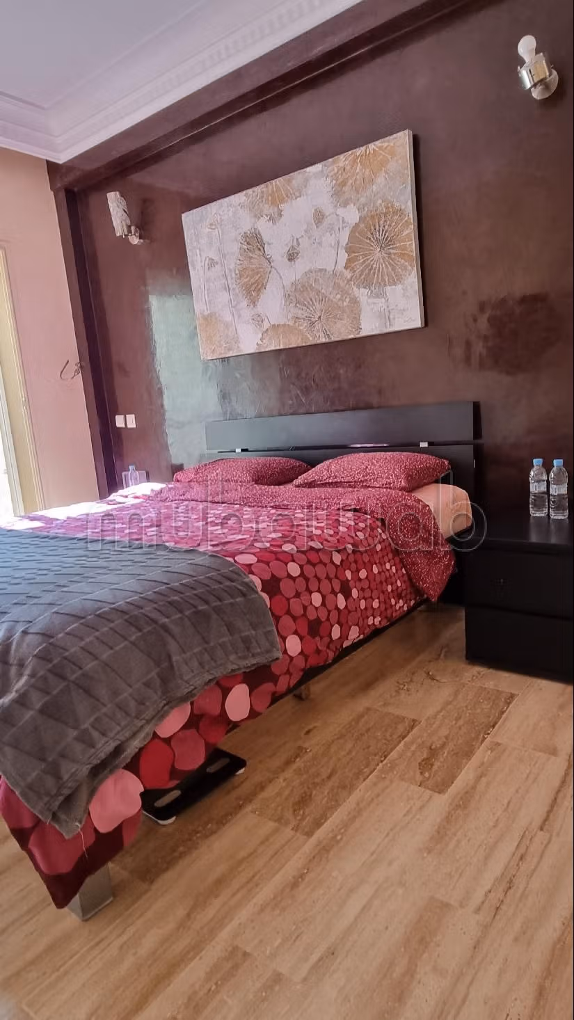 بيع شقة ب النسيم 1. المساحة الكلية 107 م². صحن هوائي والأمن والحراسة. 