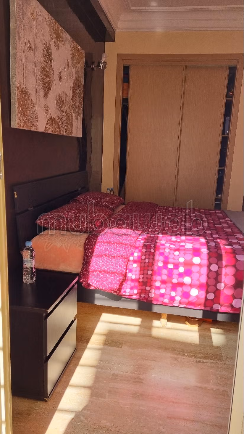 بيع شقة ب النسيم 1. المساحة الكلية 107 م². صحن هوائي والأمن والحراسة. 