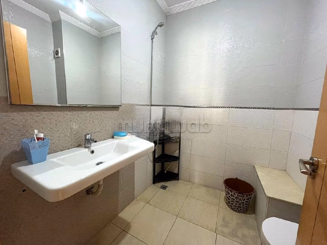 Appartement situé a bd Moulay rachid en face de cl