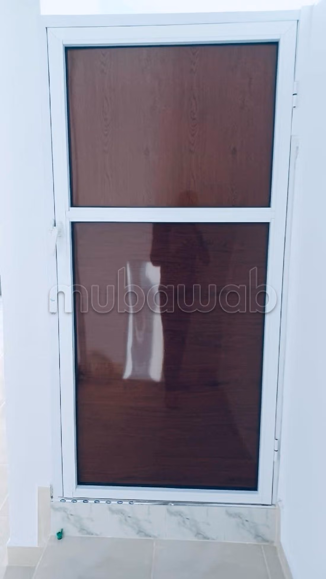 Oficinas y locales comerciales en venta. Area 61 m²