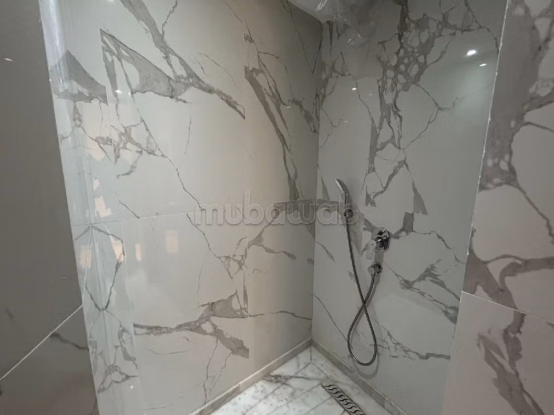 Magnífico piso en alquiler en Franceville. 3 habitaciones confortables. Completamente amueblado