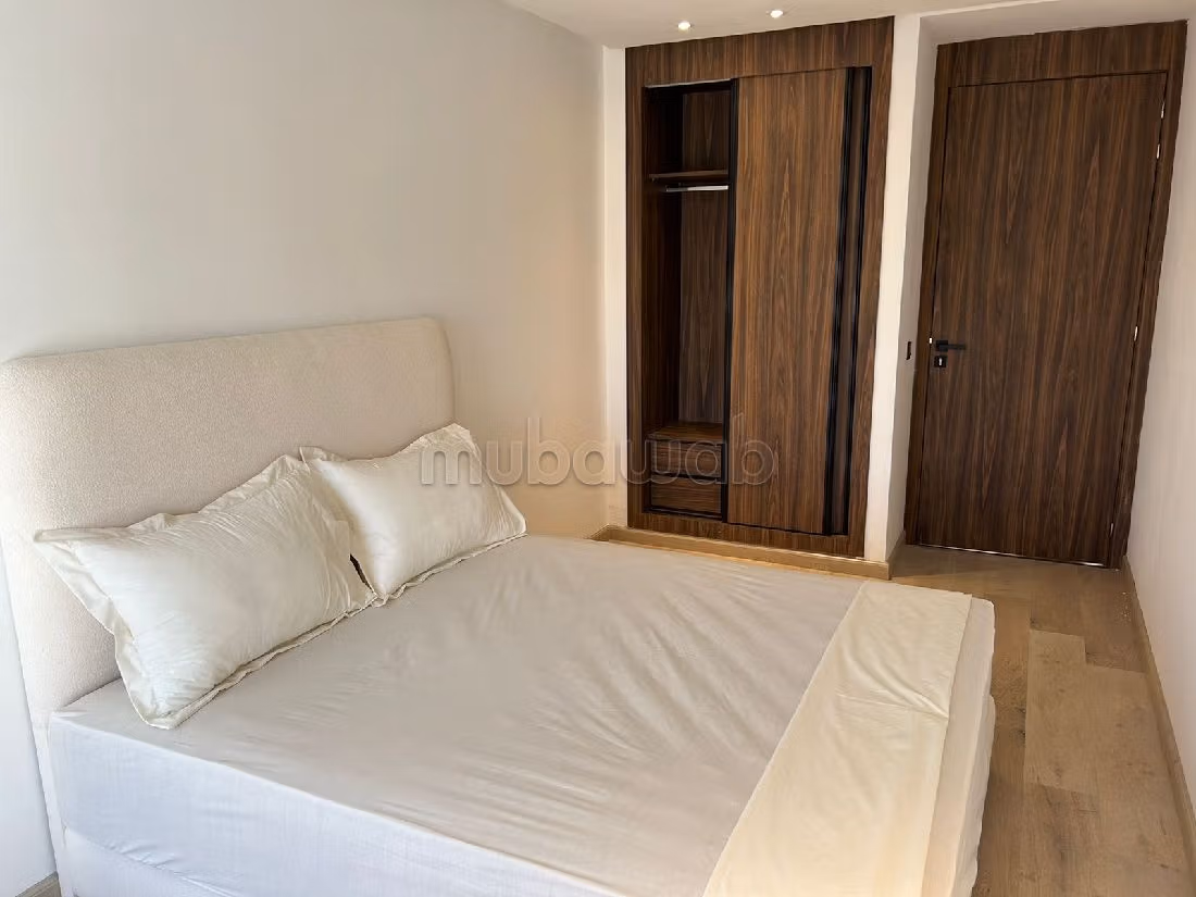 Magnífico piso en alquiler en Franceville. 3 habitaciones confortables. Completamente amueblado