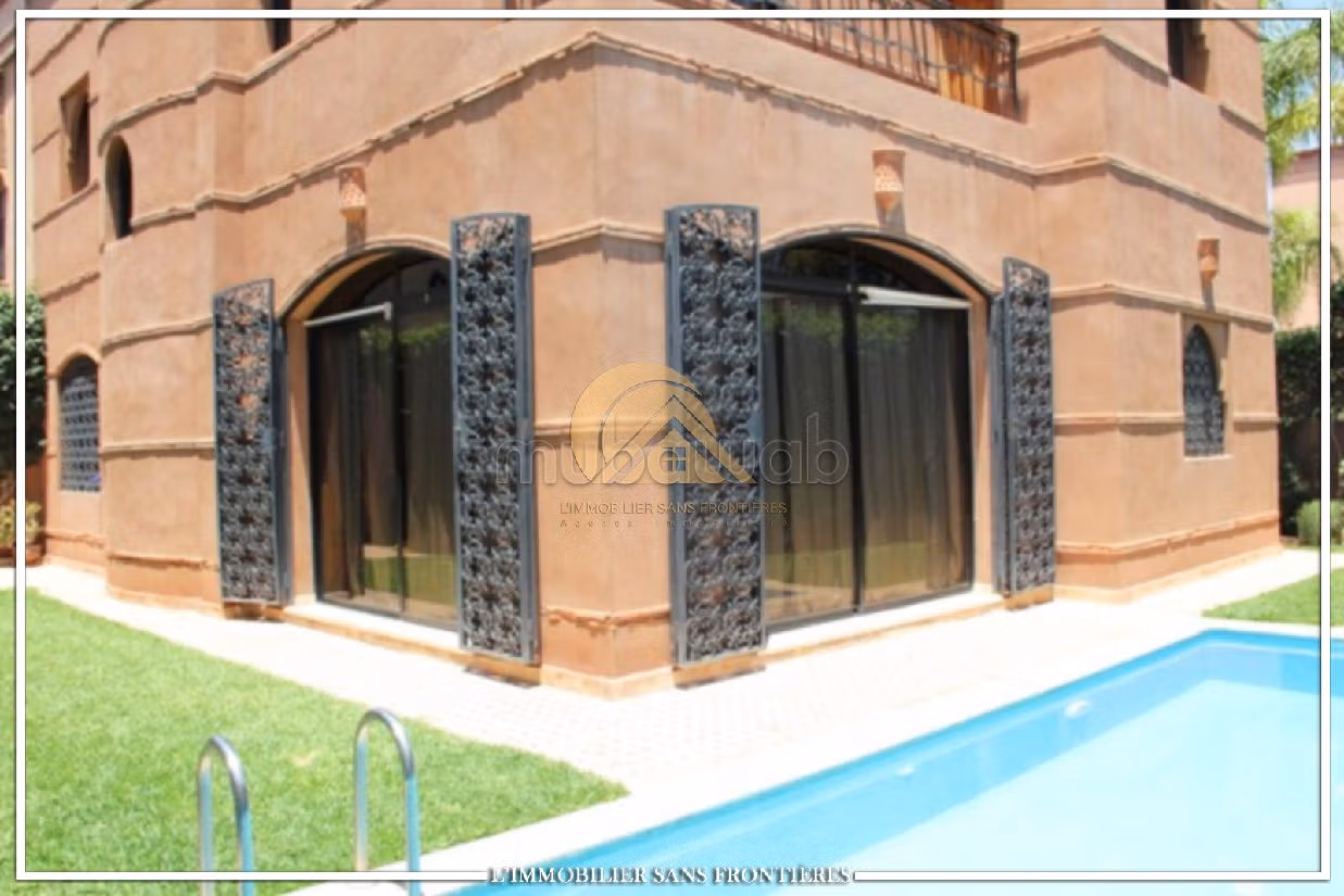Luxury Villa for sale in Hay Targa. 5 comfortable rooms. Swimming pool, air conditioning. 