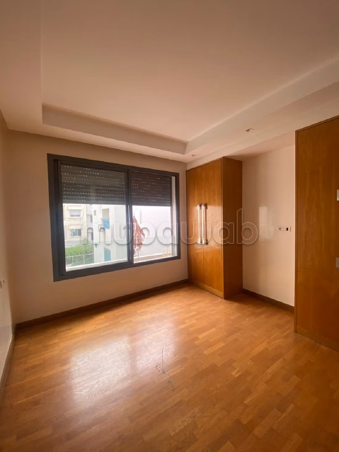 Très bel appartement 2 chambres vide racine