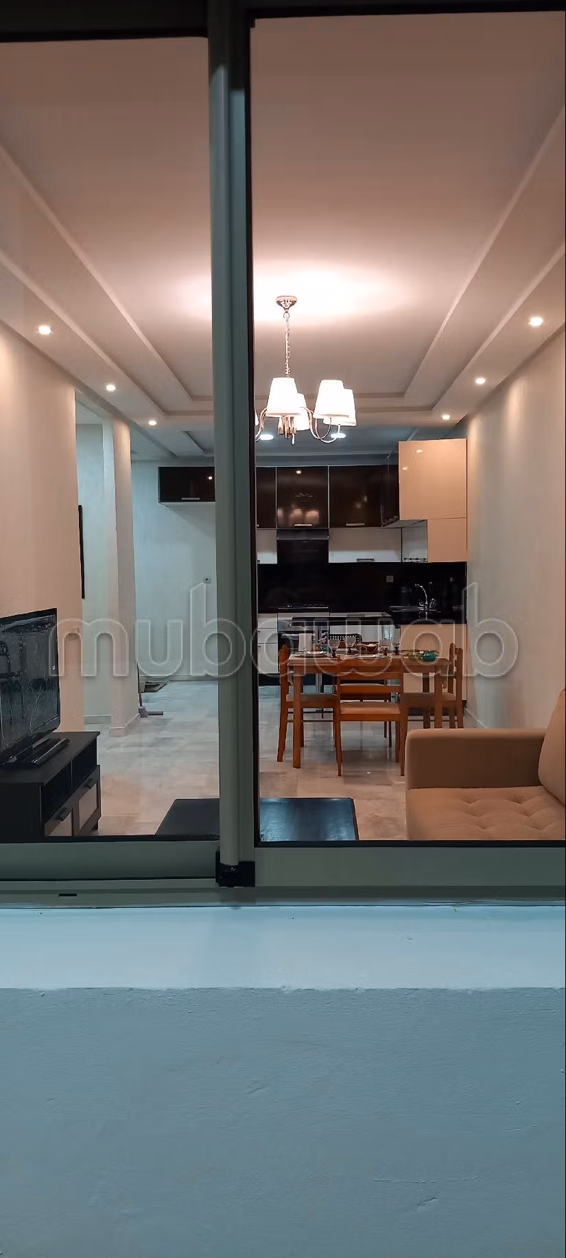 Kamers huren in Centre Ville. Totale oppervlakte 79 m². Volledig gemeubileerd. 
