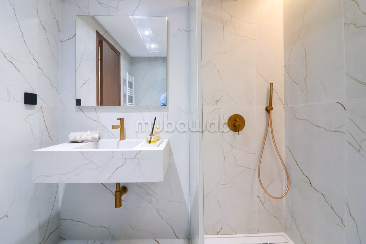 شقة للبيع ب شطرانة 2.4 قطع. نوافذ زجاجية مزدوجة ومدفئة مركزية