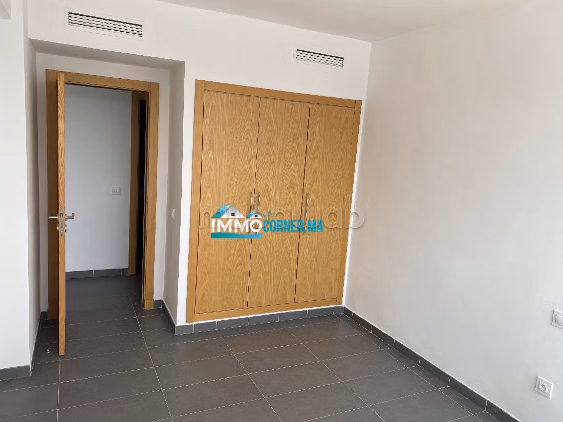 Très bel appartement à vendre à malabata à côté de la gare tgv