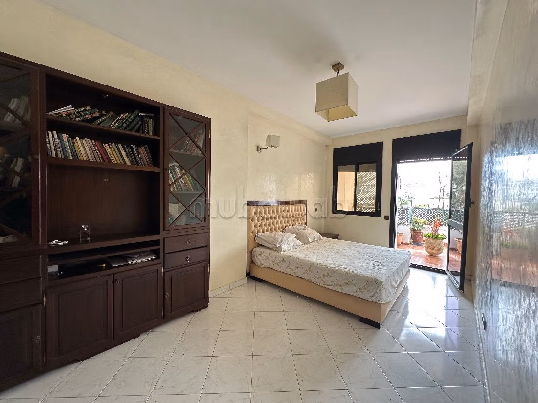 Apartment for sale in Agdal. Small area 129 m². With lift and terrace.