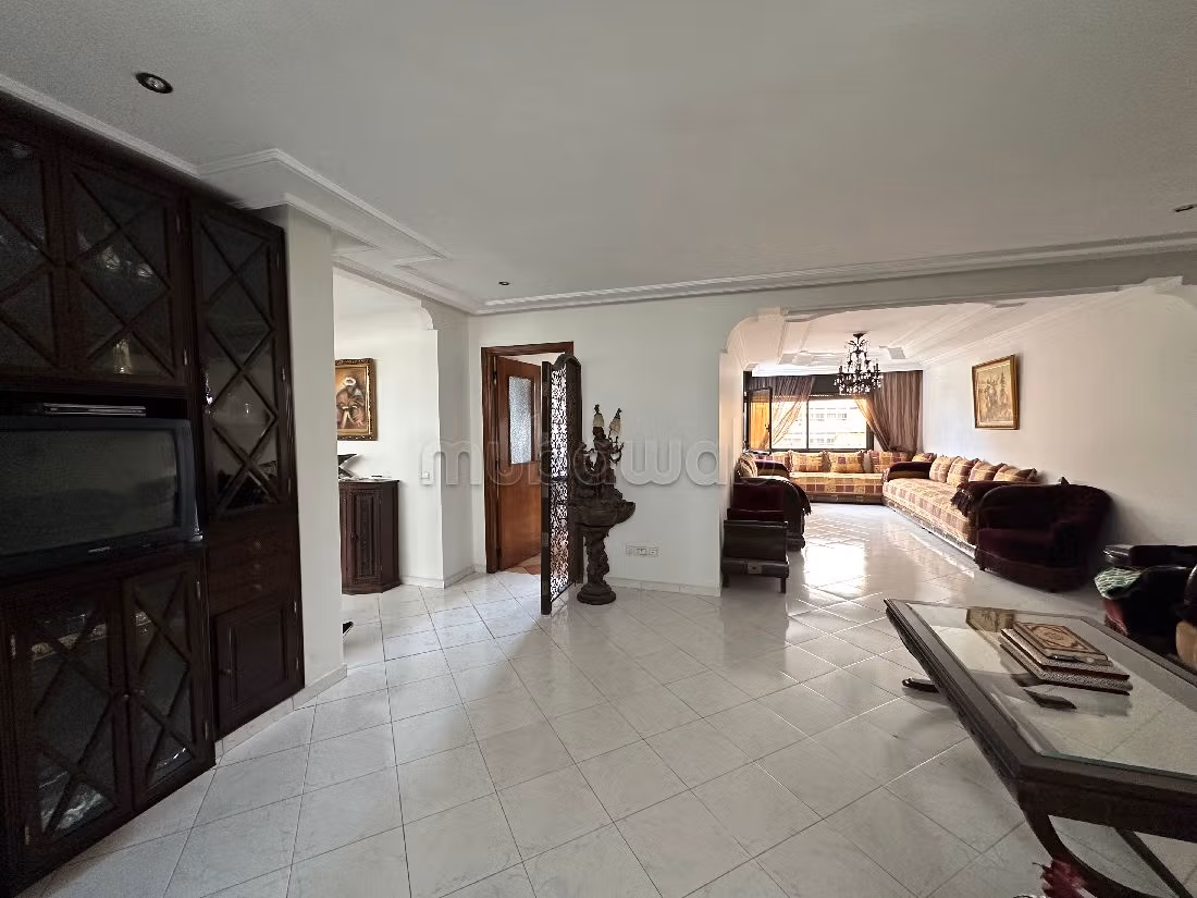 Apartment for sale in Agdal. Small area 129 m². With lift and terrace.