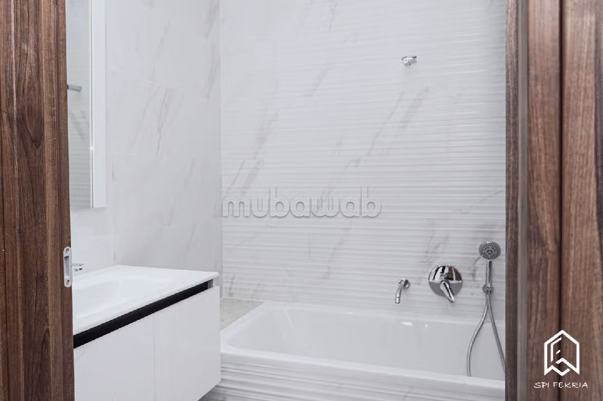 Splendido appartamento in vendita a La Manouba. 3 belle camere da letto. 