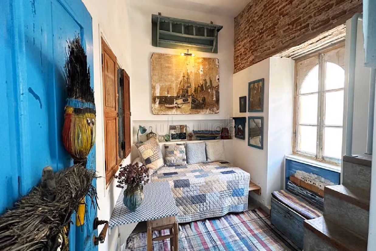 Riad for sale in Place Moulay Hassan. 10 rooms. View facing the sea, Centralised air conditioning