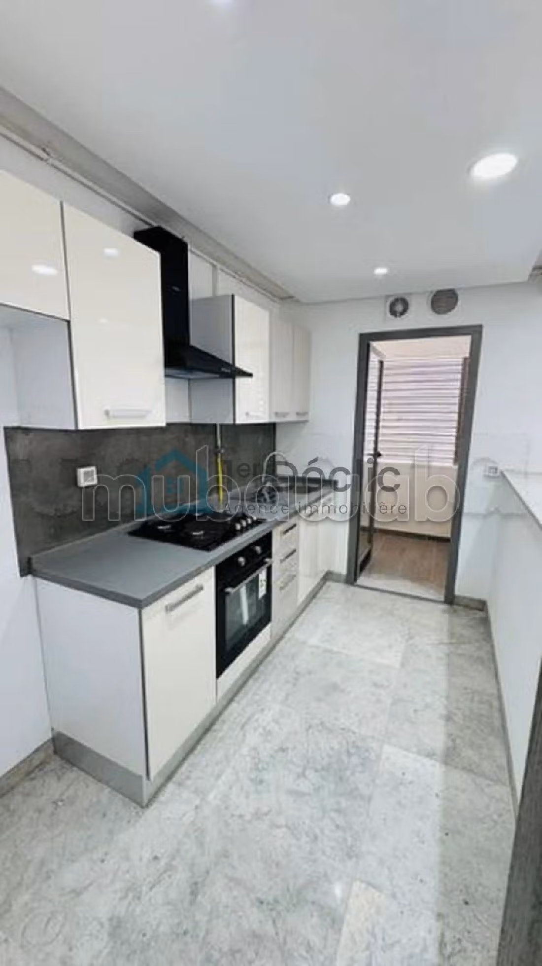 Sell apartment in Aouina. Small area 75 m². 