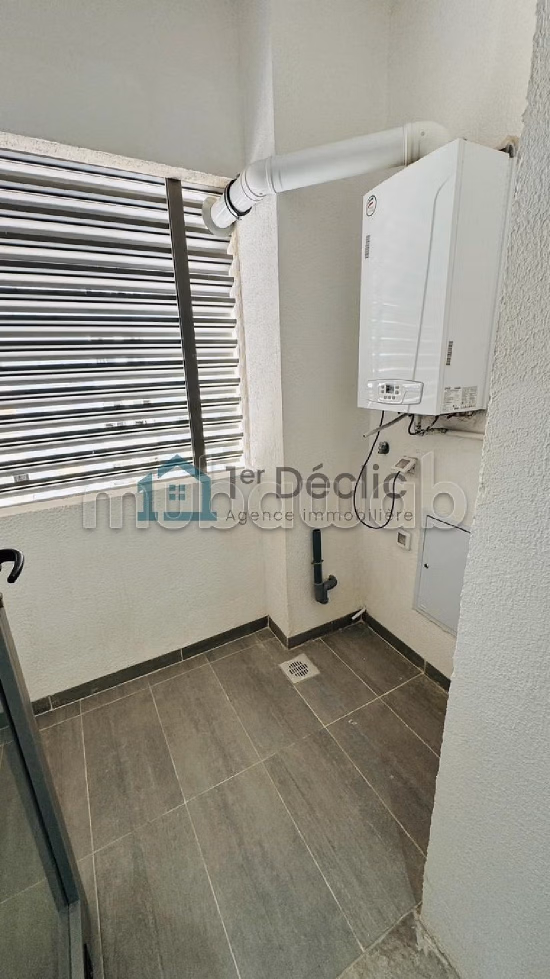 Sell apartment in Aouina. Small area 75 m². 