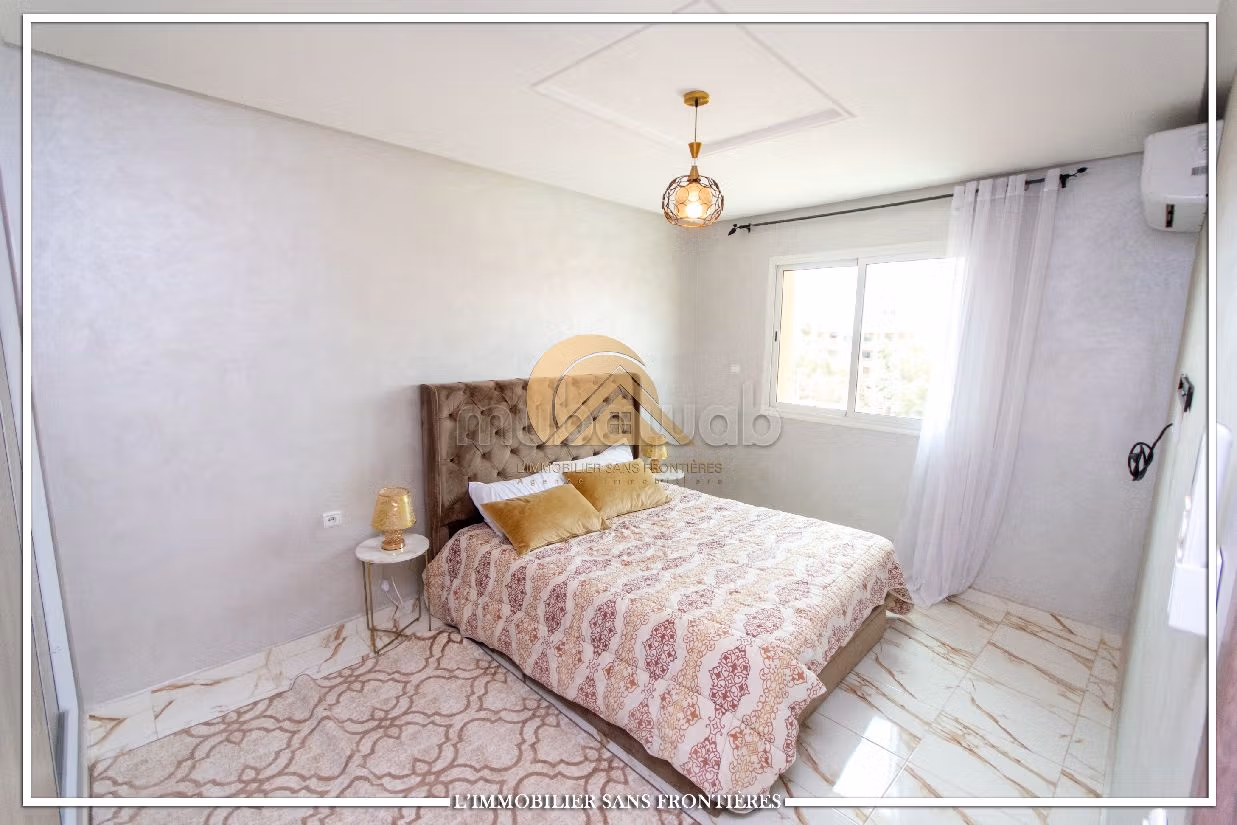 Alquila este piso en Guéliz. 2 bonitas habitaciones. con muebles. 