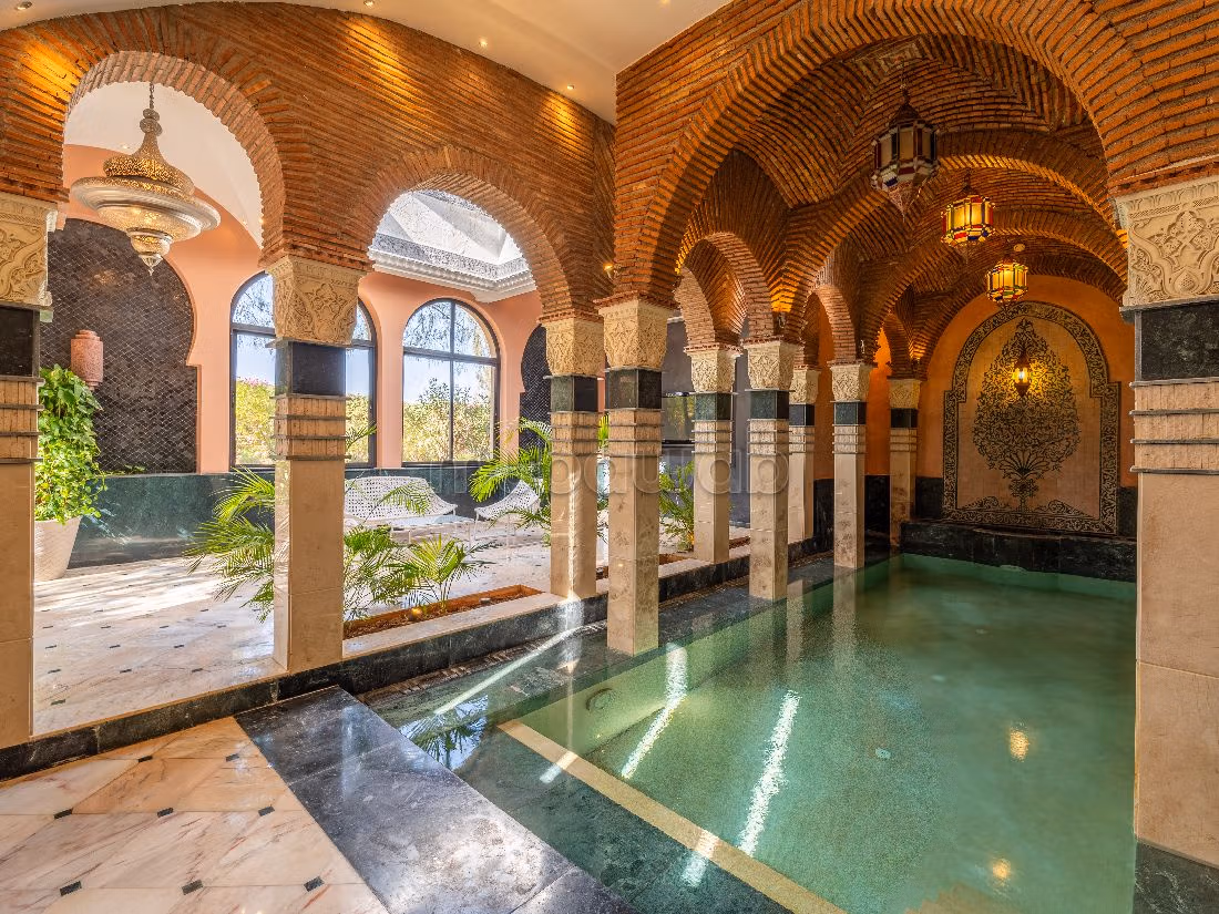 Magnífico piso en alquiler en Route de Ouarzazate. 7 hermosas habitaciones. Amueblado. 