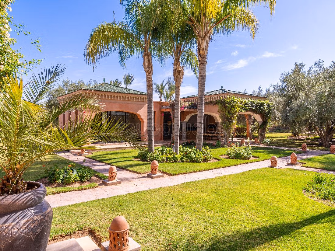 Magnífico piso en alquiler en Route de Ouarzazate. 7 hermosas habitaciones. Amueblado. 