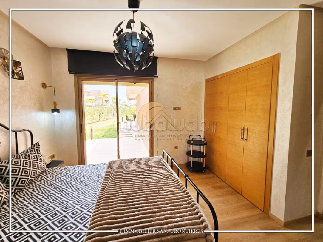 Rent this apartment in Route Amizmiz. Total area 200 m². Furnished