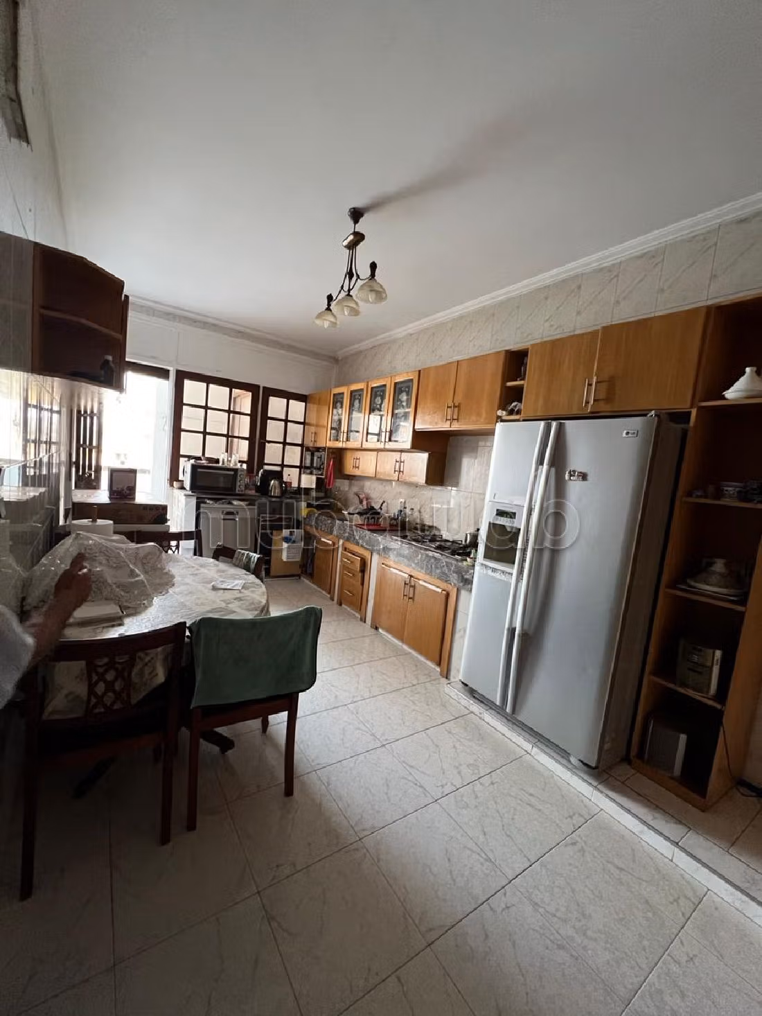 Koopappartementen beschikbaar in Maârif. 3 Slaapkamers. Ingerichte keuken. 