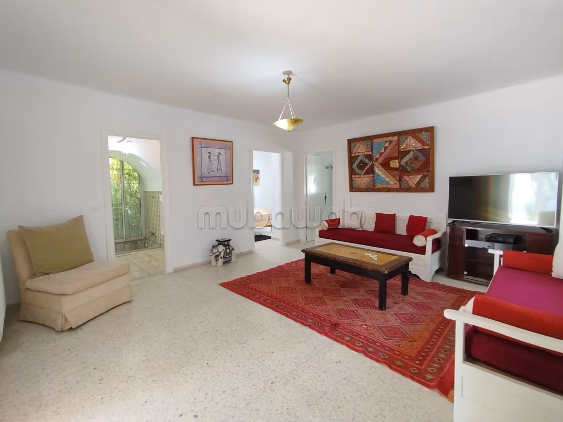 Beautiful villa for rent in Hammamet. 4 comfortable rooms. Cellar