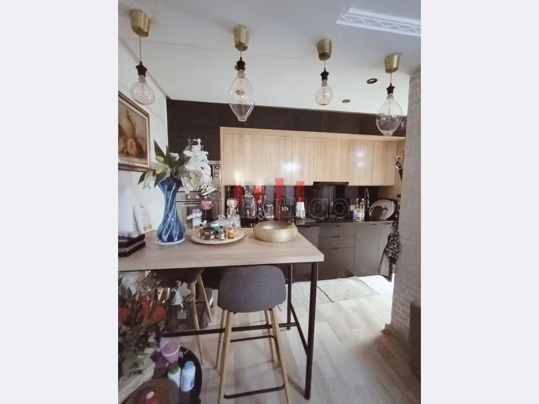 Fabulous apartment for sale in Les princesses. Large area 163 m². Carpark and elevator. 