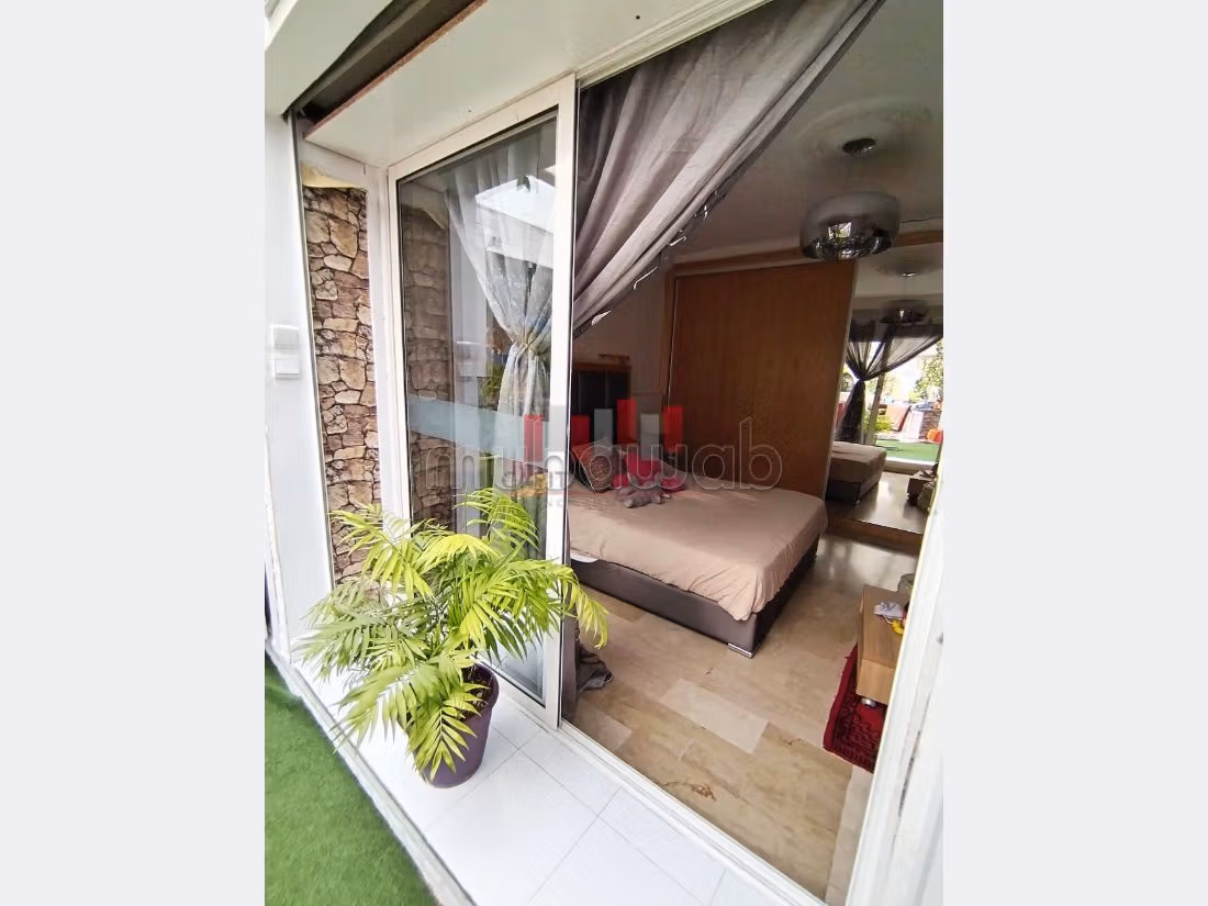 Fabulous apartment for sale in Les princesses. Large area 163 m². Carpark and elevator. 