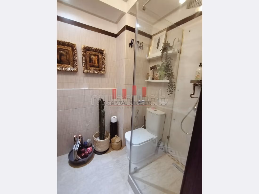 Fabulous apartment for sale in Les princesses. Large area 163 m². Carpark and elevator. 