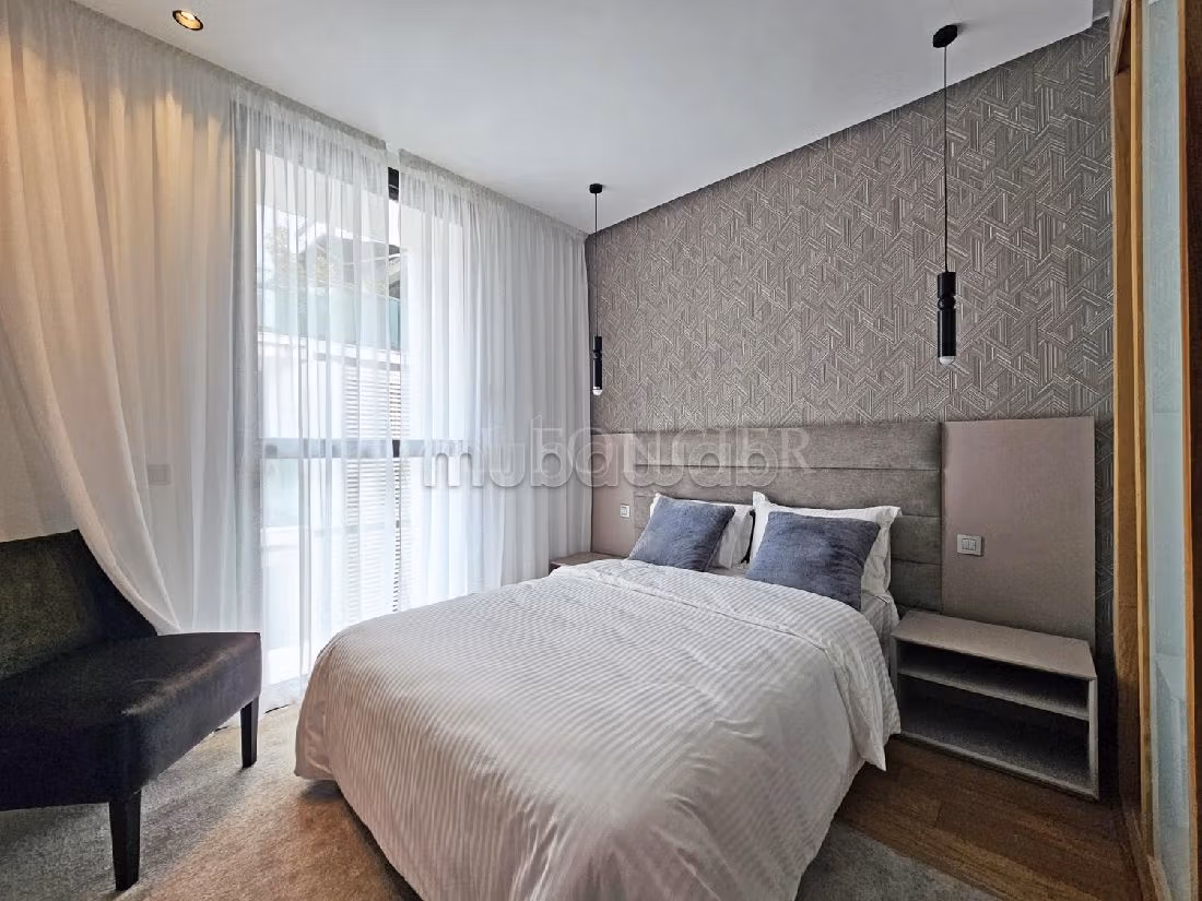 Location appartement exceptionnel 210m2 meublé moderne avec terrasse à Anfa Place