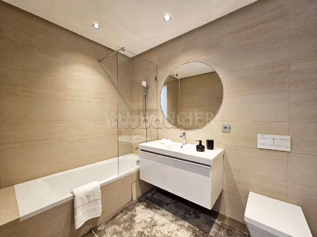 Location appartement exceptionnel 210m2 meublé moderne avec terrasse à Anfa Place