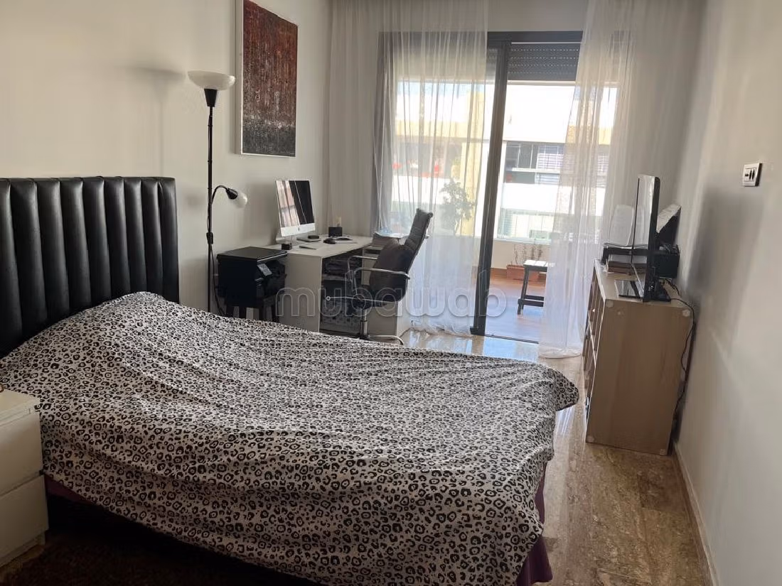 Apartment for sale. Small area 168 m². With Lift, Carpark