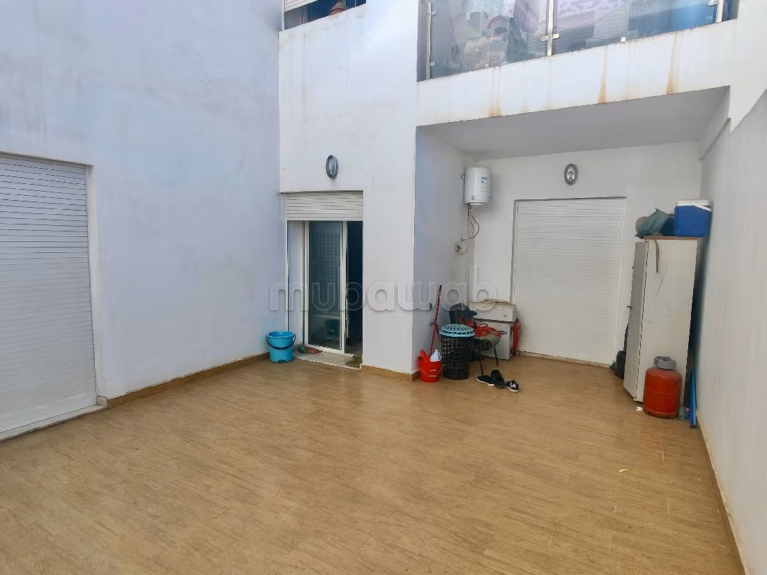 Bellissimo appartamento in affitto a Sidi Maarouf. Superficie totale 135 m². Arredato