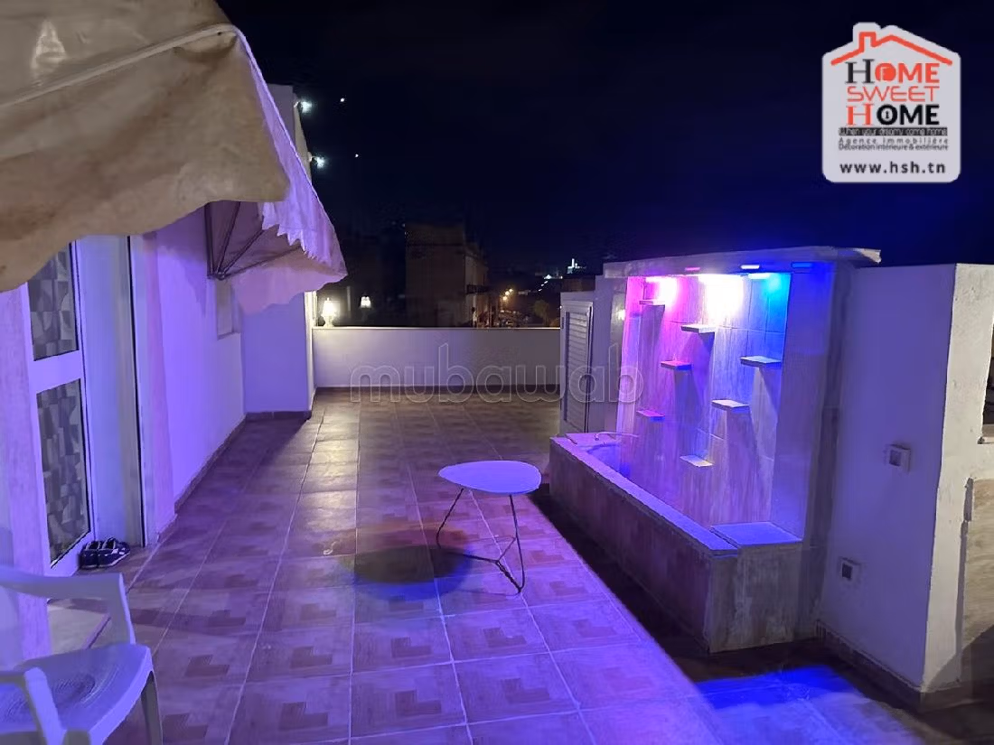 منزل رائع للشراء ب باب سويقة. 9 قطع كبيرة. مكيف. 