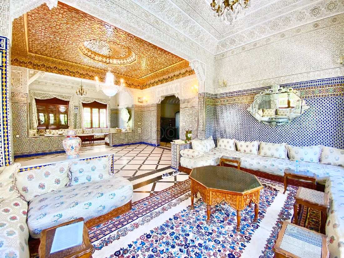 Villa di lusso in vendita a Polo. 8 ampi locali. Riscaldamento