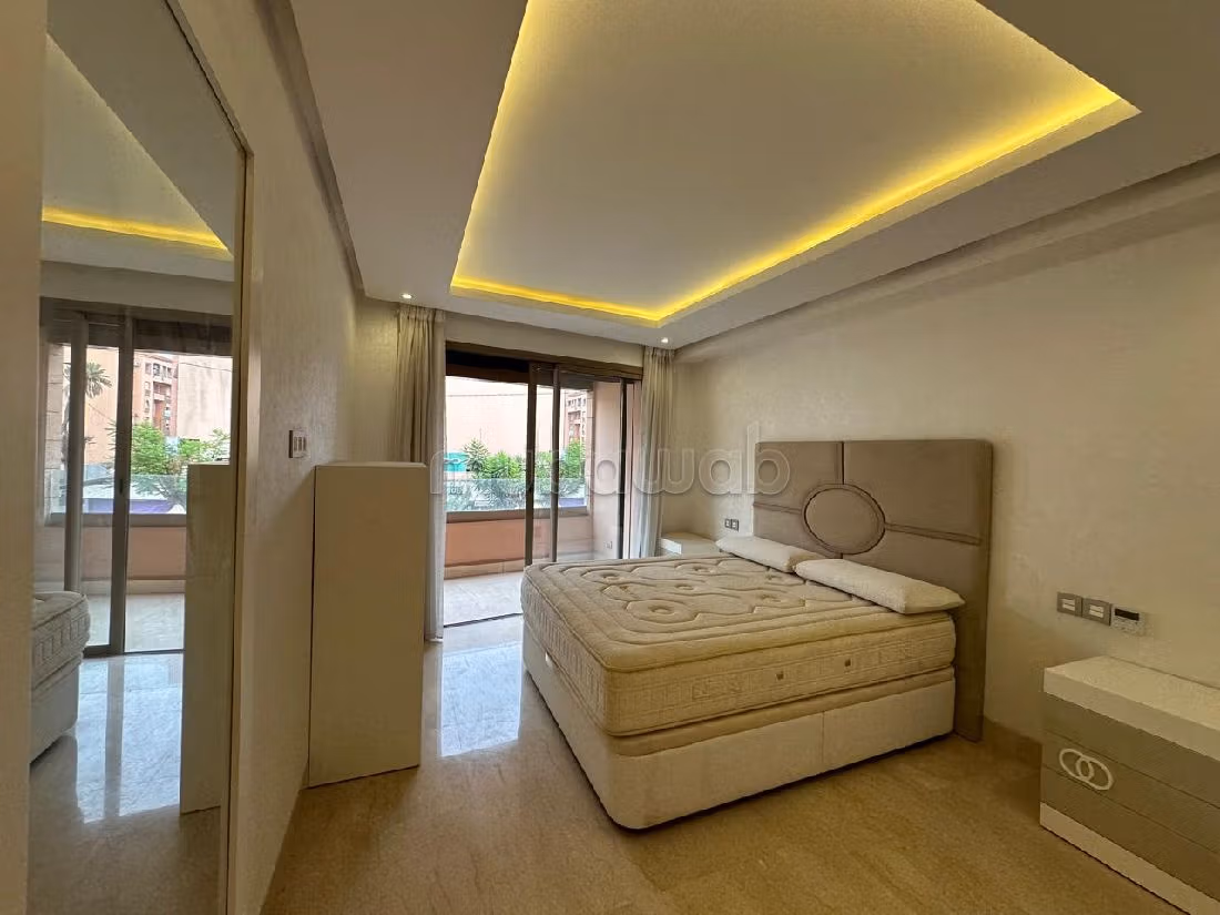 Vendita appartamento a Guéliz. 2 camere da letto. Terrazzo e ascensore. 