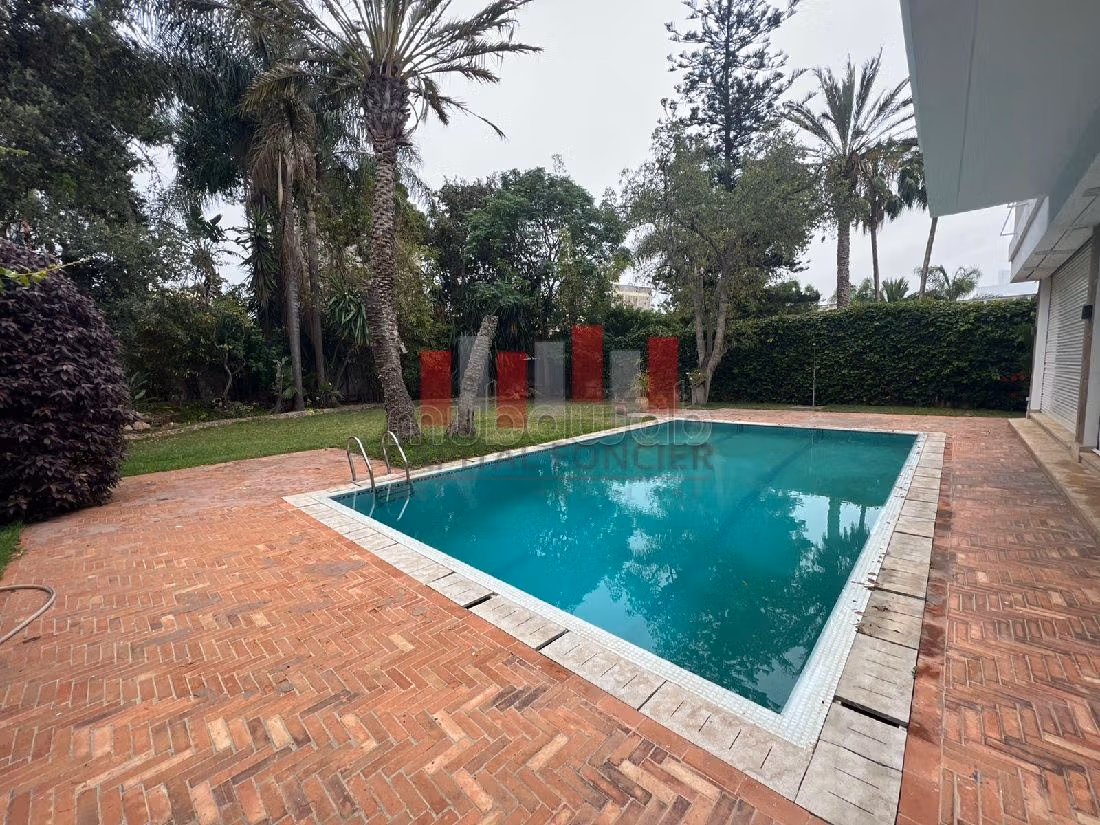 كراء فيلا فاخرة -بحي السلام -السيال. 4 غرف ممتازة. مرآب. 