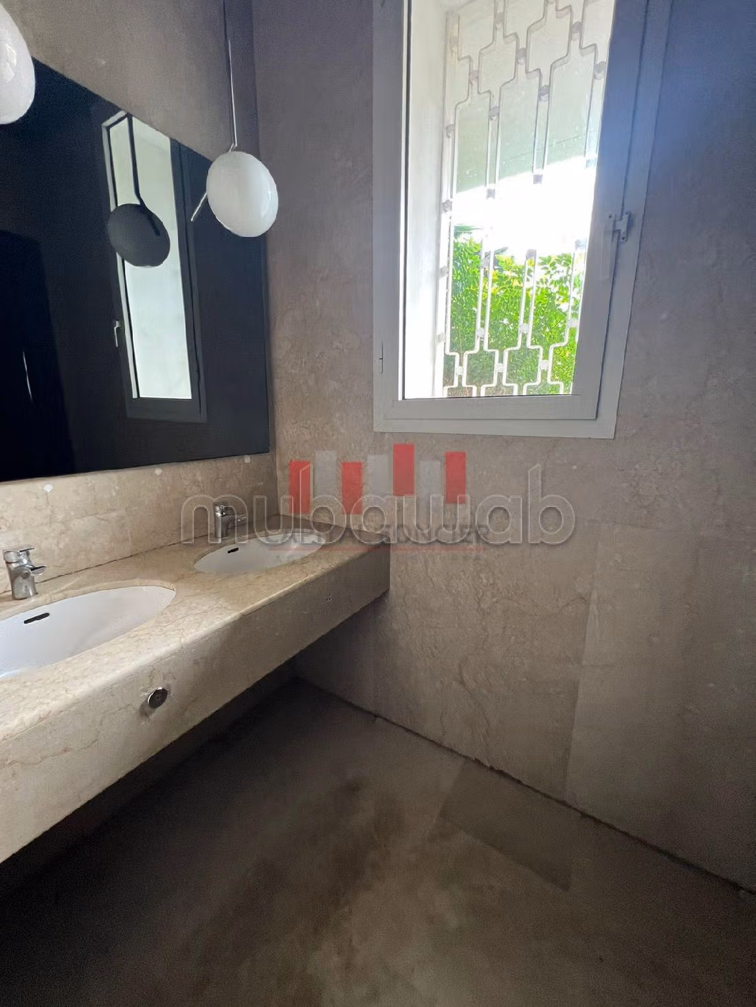 كراء فيلا فاخرة -بحي السلام -السيال. 4 غرف ممتازة. مرآب. 