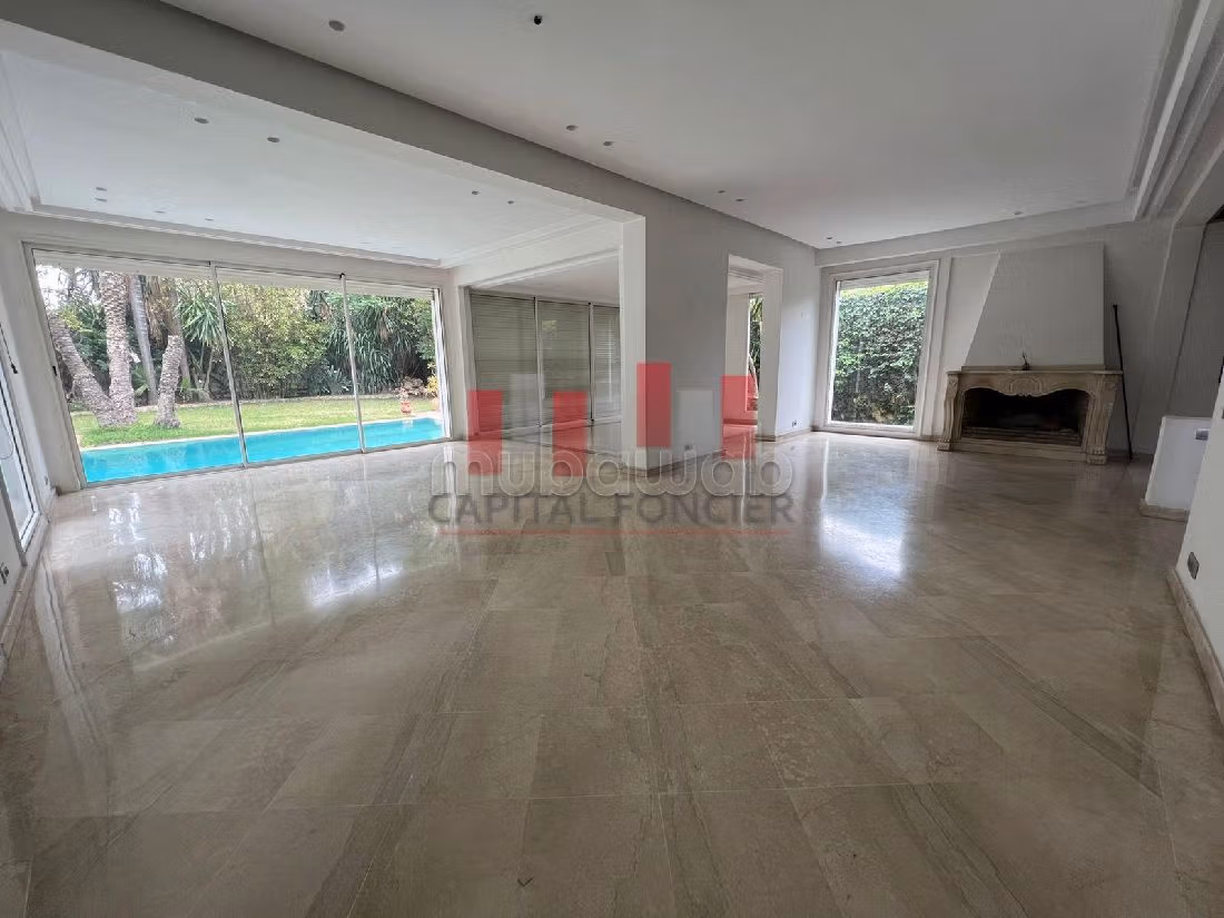 كراء فيلا فاخرة -بحي السلام -السيال. 4 غرف ممتازة. مرآب. 