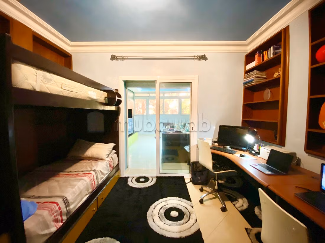 Appartement 155 m² à Les Hôpitaux — 8
