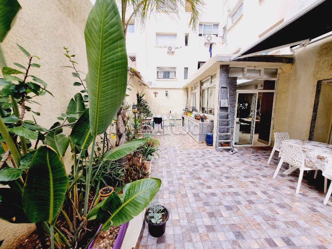 Appartamento in vendita a Burger. 3 camere da letto. Terrazzo e giardino