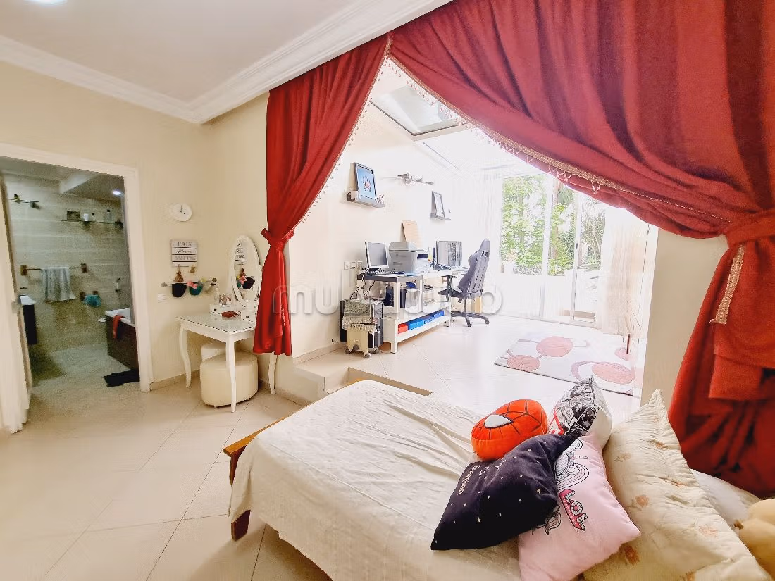 Appartamento in vendita a Burger. 3 camere da letto. Terrazzo e giardino